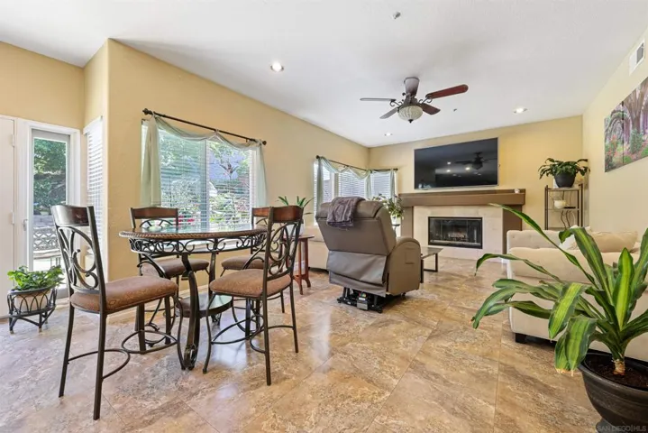 2033 Chardon Ln, El Cajon, California 92019