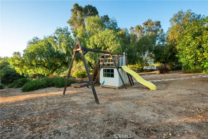 2950 Amber Vista Way, Fallbrook, California 92028