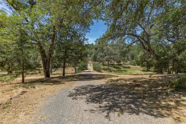 5257 Crystal Aire Drive, Mariposa, California 95338