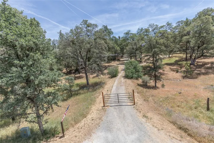5257 Crystal Aire Drive, Mariposa, California 95338