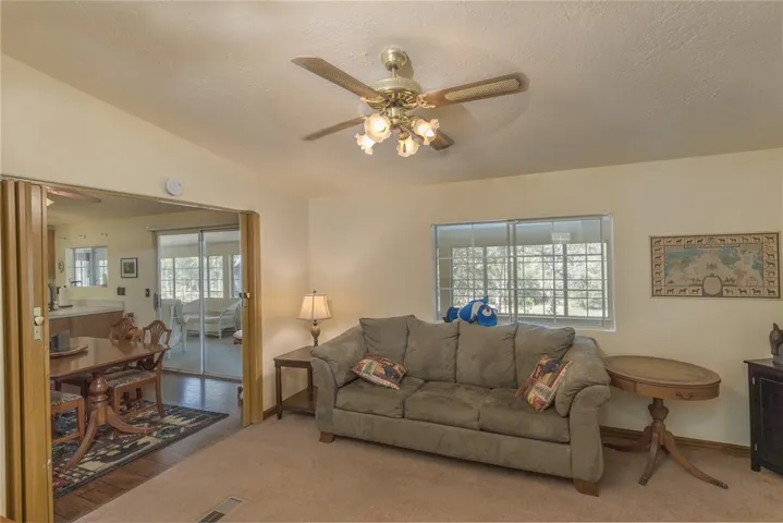 5257 Crystal Aire Drive, Mariposa, California 95338