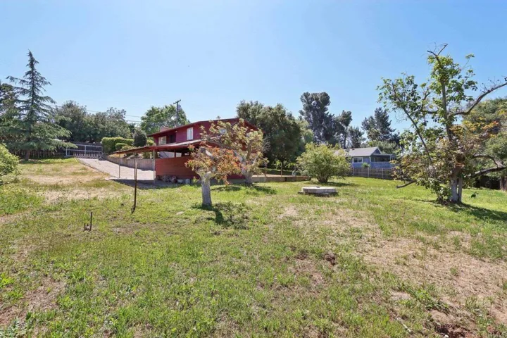 740 Iowa Street, Fallbrook, California 92028