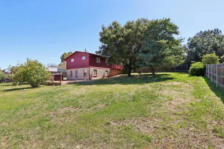 740 Iowa Street, Fallbrook, California 92028