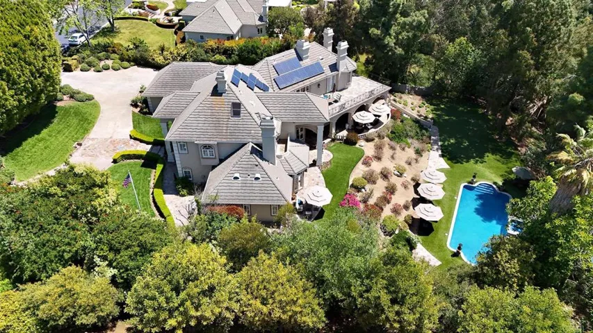 17487 Calle Mayor, Rancho Santa Fe, California 92067