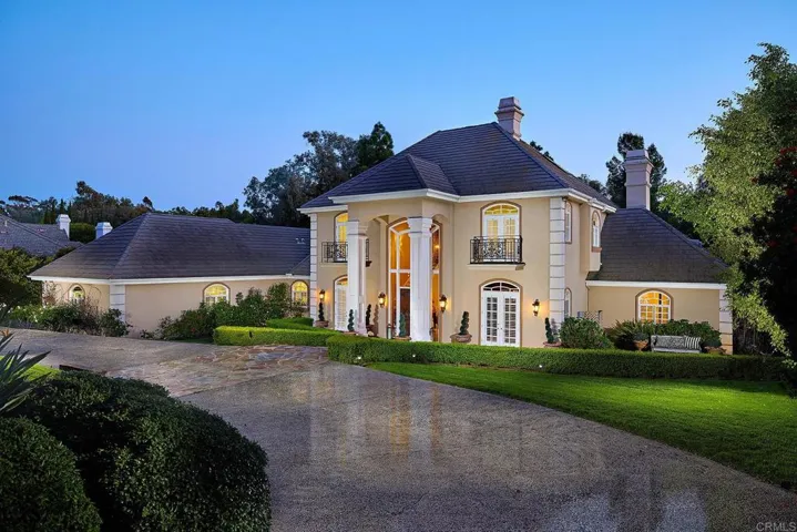 17487 Calle Mayor, Rancho Santa Fe, California 92067
