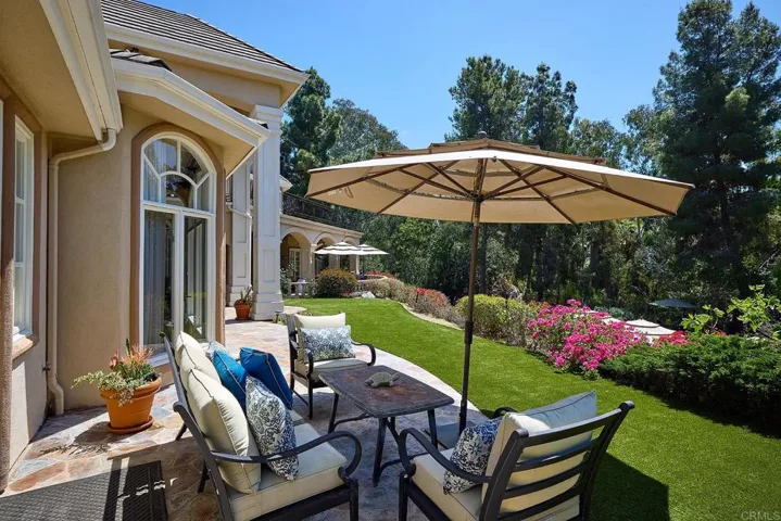 17487 Calle Mayor, Rancho Santa Fe, California 92067