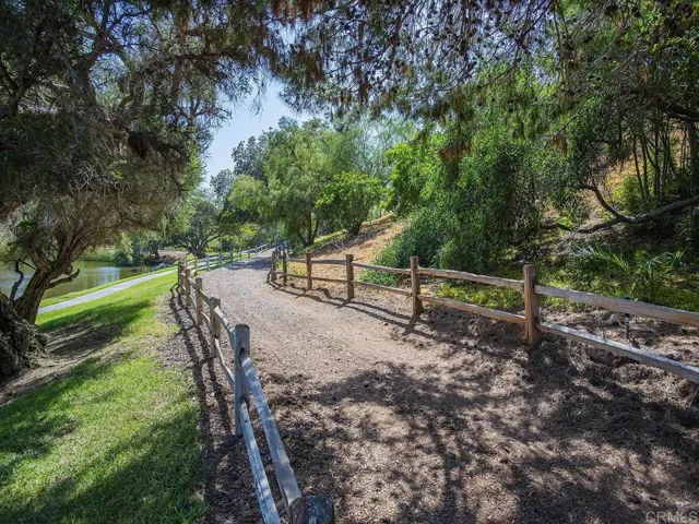 17487 Calle Mayor, Rancho Santa Fe, California 92067