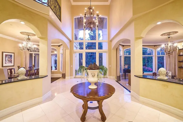 17487 Calle Mayor, Rancho Santa Fe, California 92067