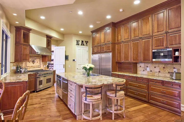 17487 Calle Mayor, Rancho Santa Fe, California 92067