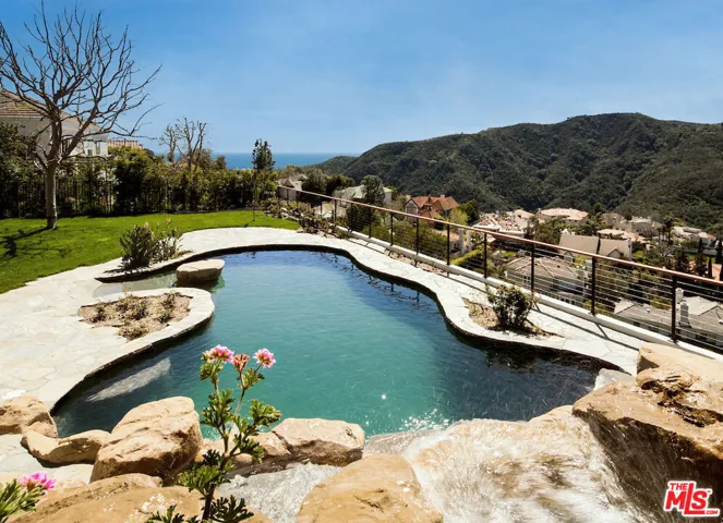 1241 Piedra Morada Drive, Pacific Palisades, California 90272