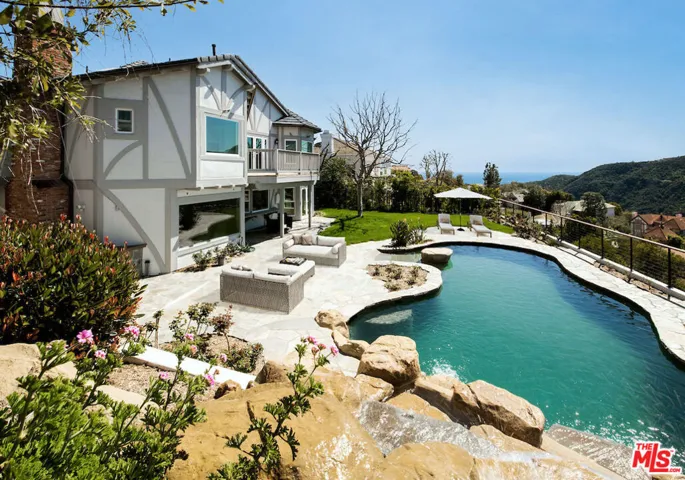 1241 Piedra Morada Drive, Pacific Palisades, California 90272