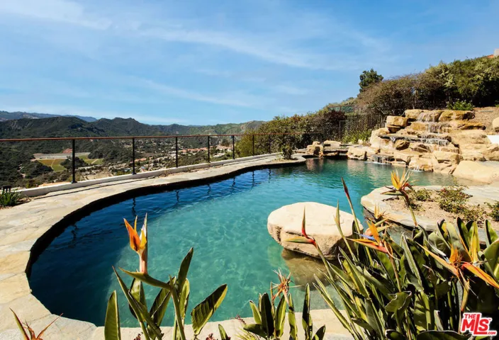 1241 Piedra Morada Drive, Pacific Palisades, California 90272