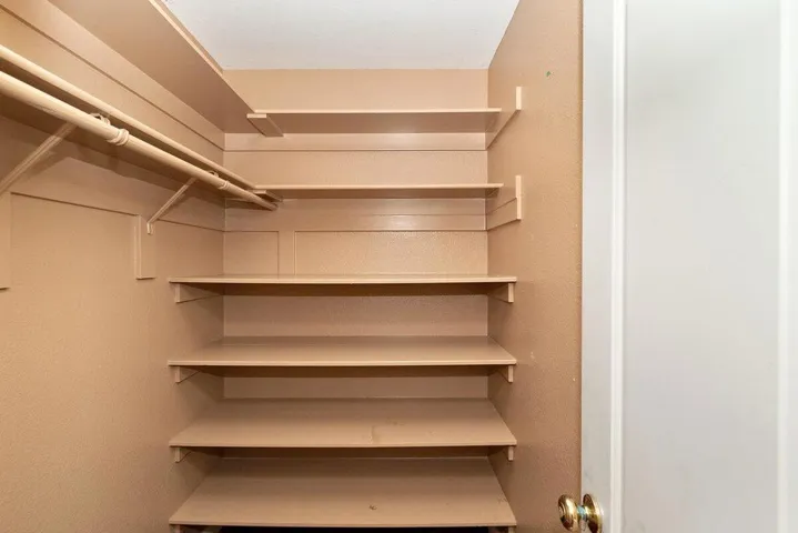 BOS_2134