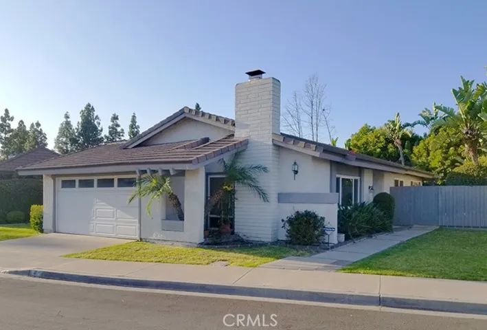 Welcome home to 6 Poinsettia Irvine