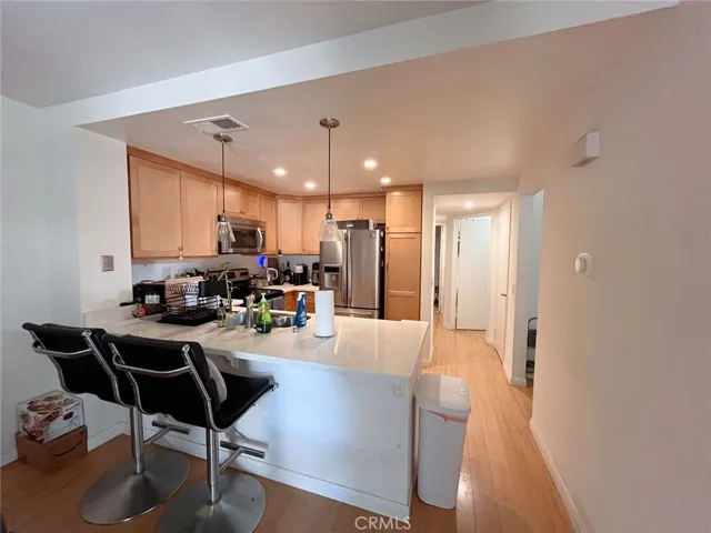 42 Stanford Court 21, Irvine, California 92612