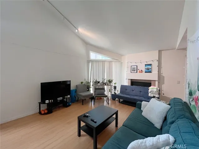 42 Stanford Court 21, Irvine, California 92612