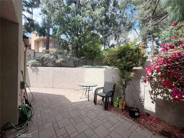 42 Stanford Court 21, Irvine, California 92612