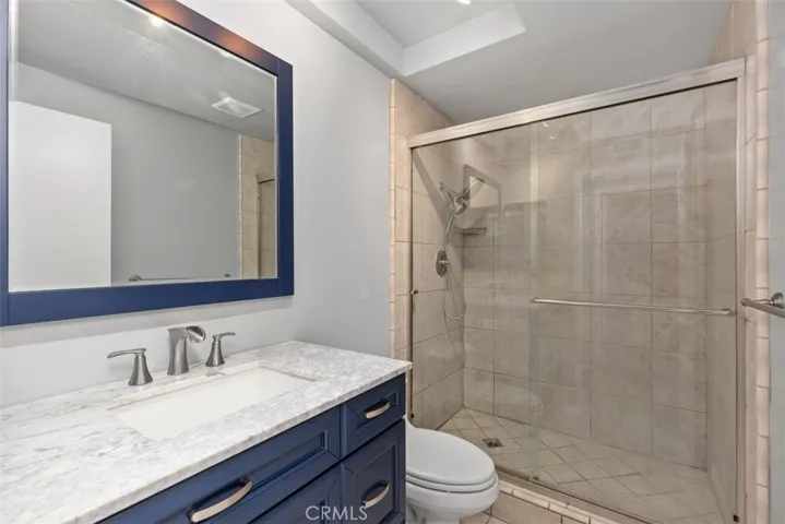 Downstairs Bathroom w/ Shower