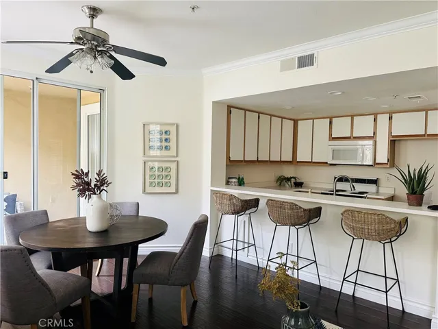 129 Gallery Way, Tustin, California 92782
