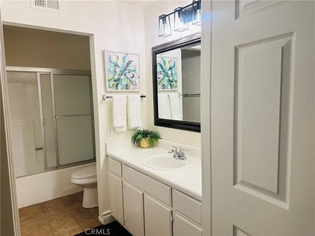 129 Gallery Way, Tustin, California 92782