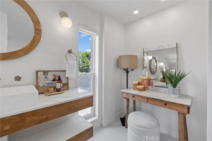 1025 Verona Drive, Fullerton, California 92835