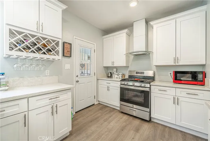 852 Mariposa       Kitchen