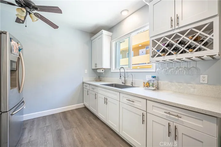 852 Mariposa       Kitchen