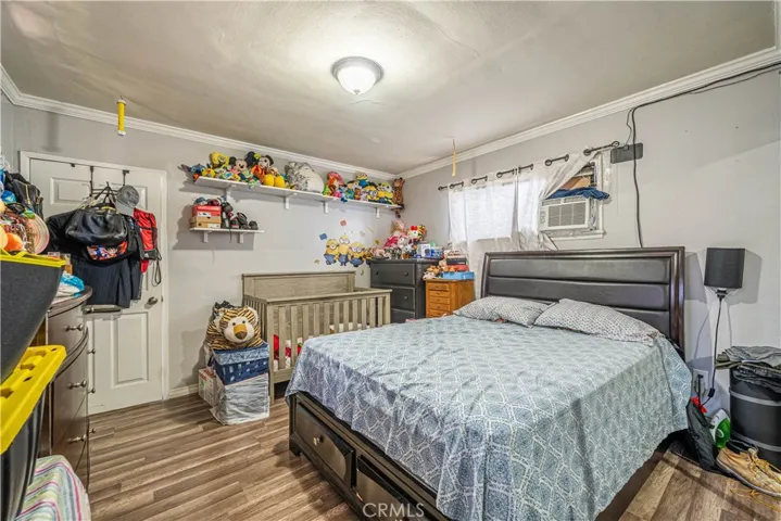 854 Mariposa         Bedroom 1