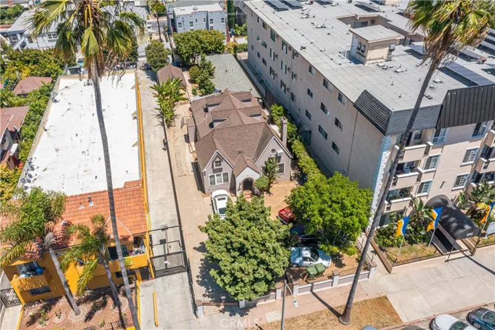 852 N Mariposa Avenue, Los Angeles, California 90029