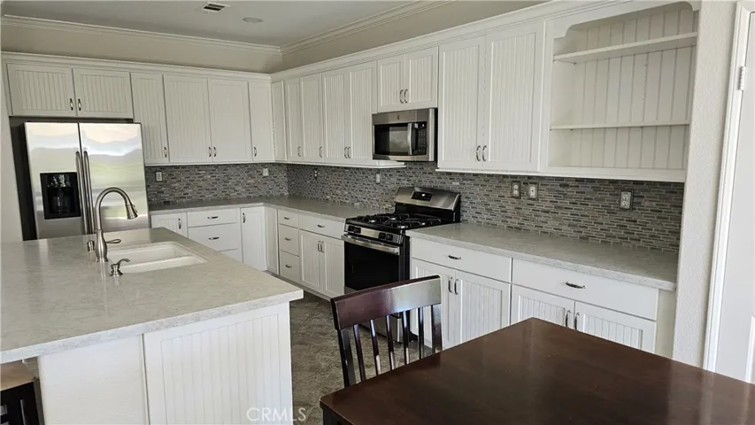 35544 Country Park Drive, Wildomar, California 92595