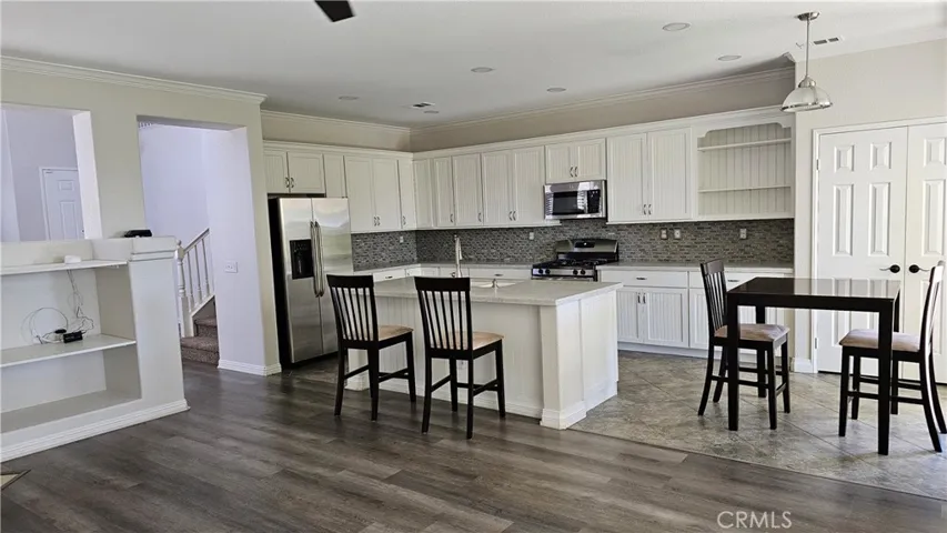 35544 Country Park Drive, Wildomar, California 92595