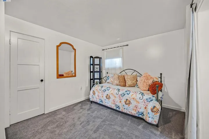 rear house bedroom