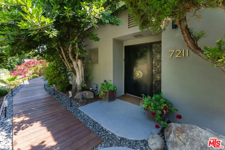 7211 Chelan Way, Los Angeles, California 90068