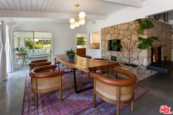 7211 Chelan Way, Los Angeles, California 90068