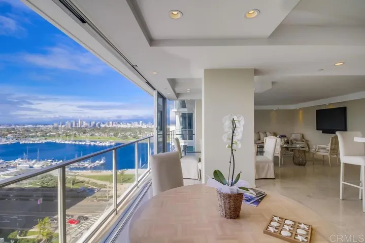 1810 Avenida Del Mundo 1506, Coronado, California 92118