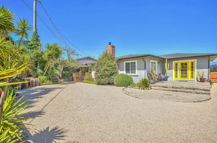 9450 Pollock Lane, Salinas, California 93907