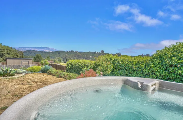 9450 Pollock Lane, Salinas, California 93907