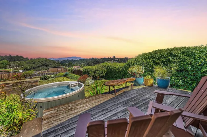 9450 Pollock Lane, Salinas, California 93907