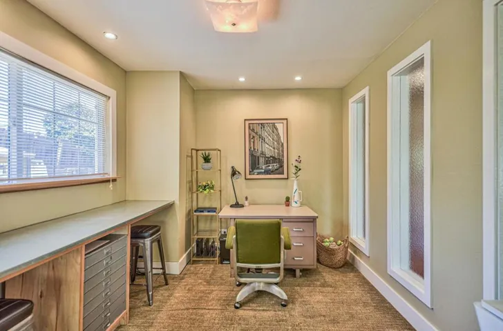 9450 Pollock Lane, Salinas, California 93907