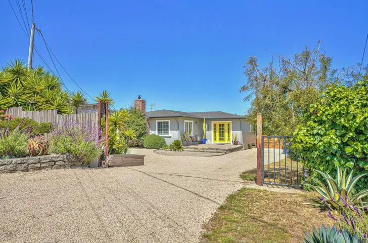 9450 Pollock Lane, Salinas, California 93907
