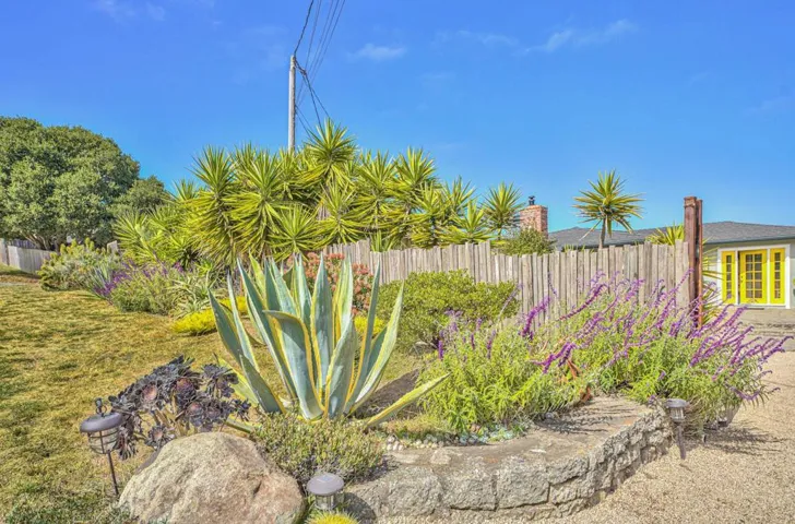 9450 Pollock Lane, Salinas, California 93907