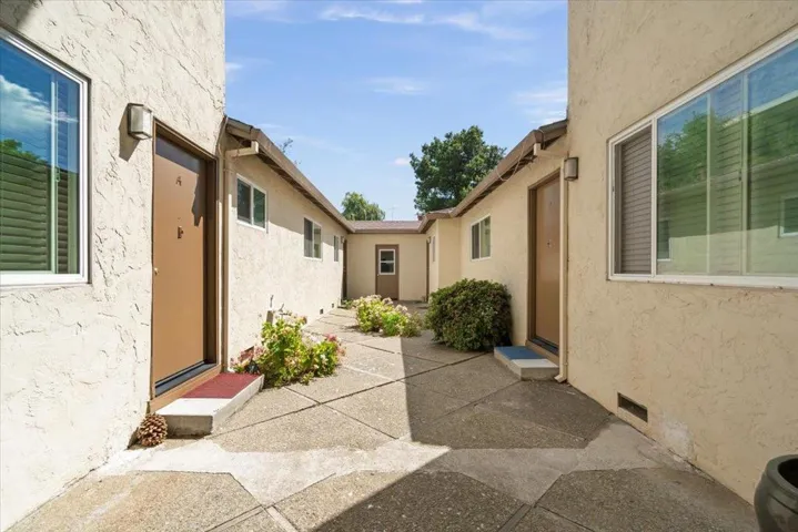 4211 Mckellar Lane, Palo Alto, California 94306