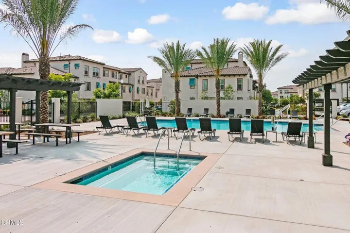 Community pool/ spa