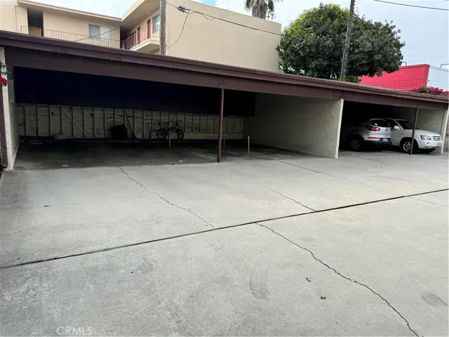 Parking 2758 Orange Ave Torrance