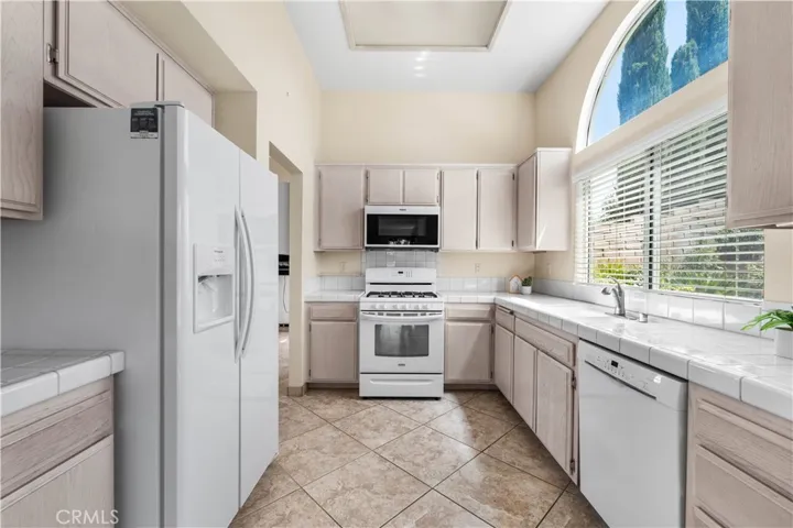 3248 Carnation Street, Rosamond, California 93560