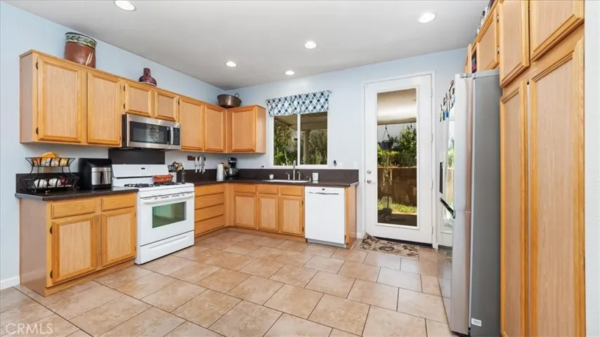 716 Cedar View Drive, Beaumont, California 92223