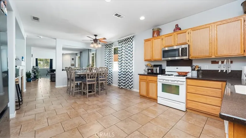 716 Cedar View Drive, Beaumont, California 92223
