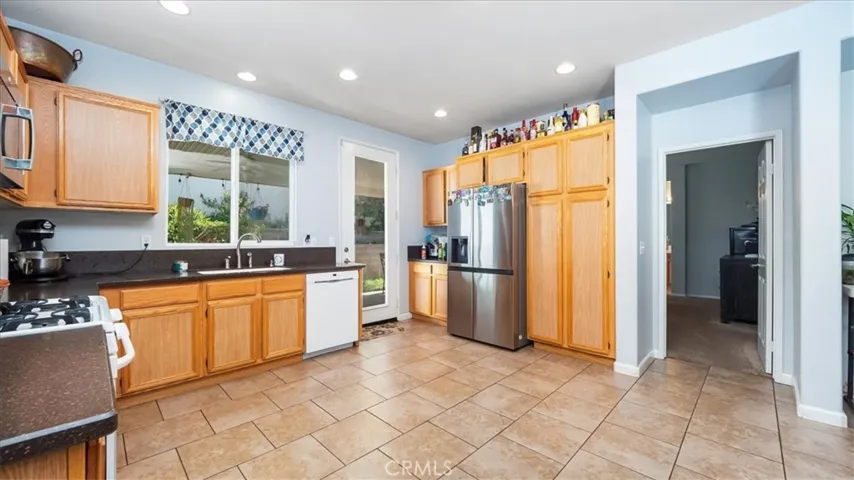 716 Cedar View Drive, Beaumont, California 92223