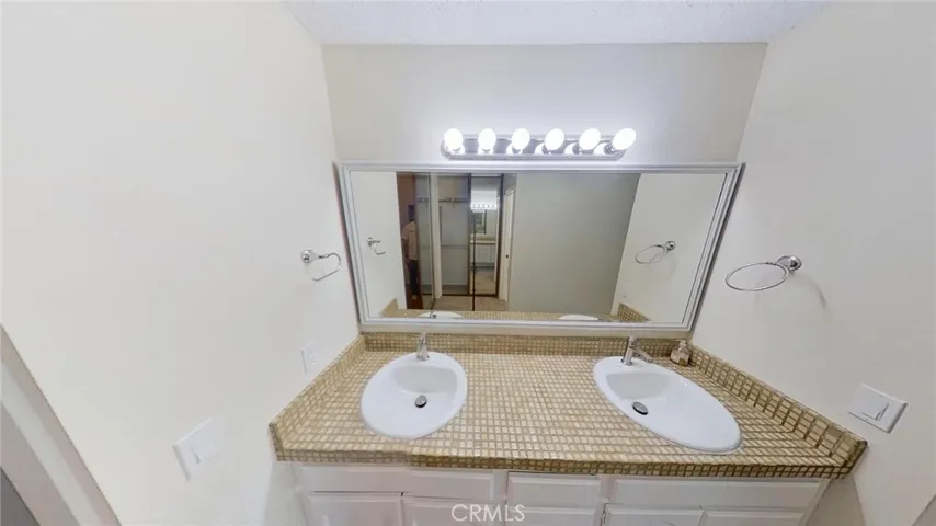 5102 Via Estancia, Yorba Linda, California 92887