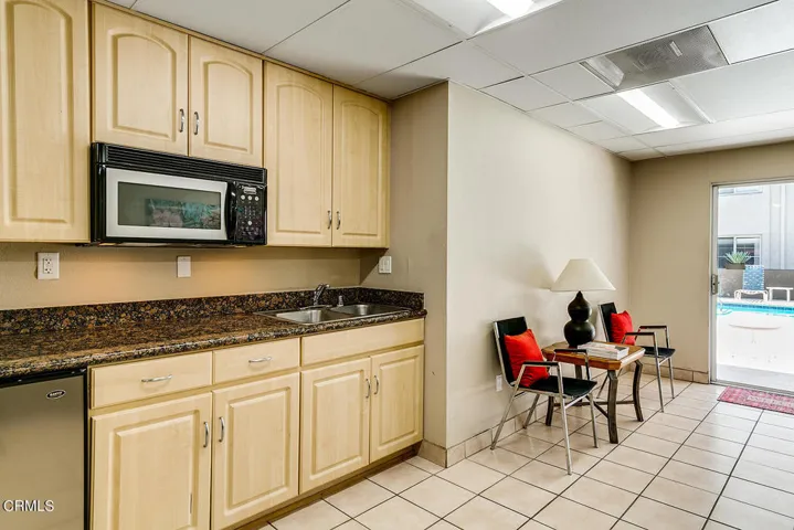 300 N El Molino Ave #309 024-mls